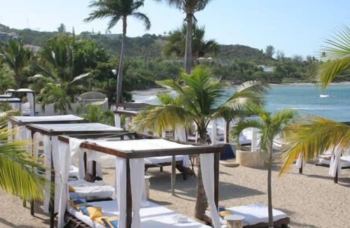Los Maestros Apartment | All Fun Inclusive Beach Front Resort