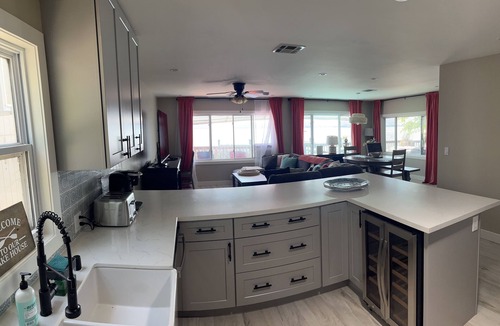Nice House | ALL INCLUSIVE AMENITIES:Kayak,SUP,Pedal Boat,PingPong,Pickleball,Movie Nt &MORE!