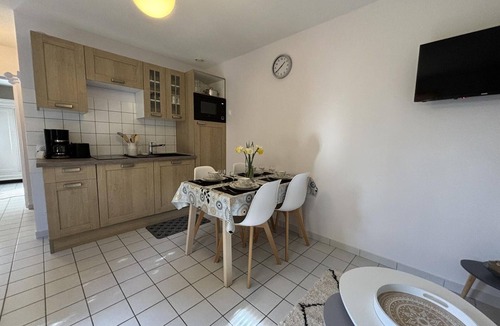 Contigny Cottage | All-inclusive cottage between Moulins and Saint-Pourçain-sur-Sioule