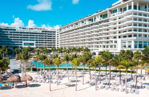 Playa Mujeres Villa | 🌞 All-Inclusive Optional OceanFront Beach Resort Jr.Vls 🏖️ ~ 𝕏 @MyBeachSuites