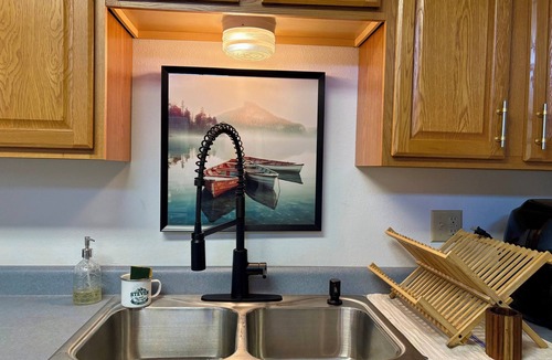 Barnett Cabin | All-Season A-Frame with Private Swimming Dock and Great Fishing