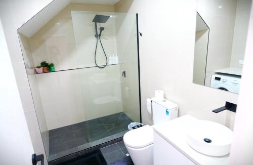 Reservoir House | All you need for work, stay and relax