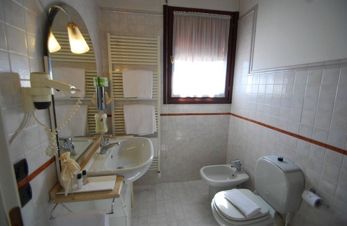 Bazzano Hotel | Alla Rocca Hotel