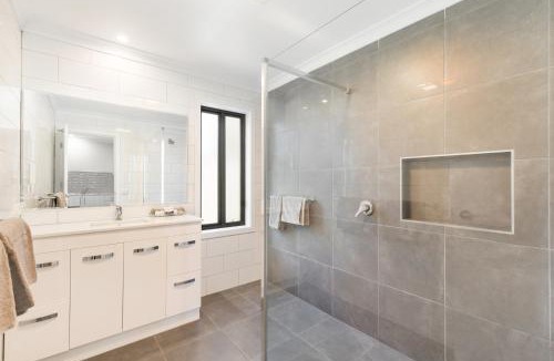 White Hills Hotel | Allara Motor Lodge