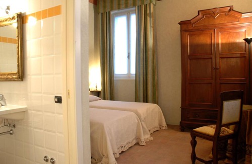 Busseto Hotel | Alle Roncole