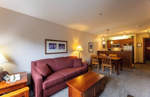 Snowshoe Hotel | Allegheny Springs