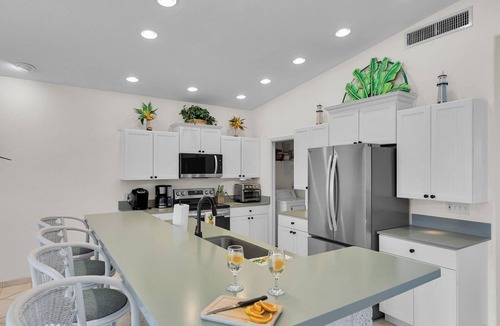 Islamorada House | Alligator Reef - Conch Home: Stunning 3BR retreat in Islamorada with open water views.