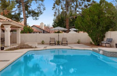 Paradise Valley Village House | Allington House