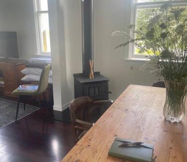 Featherston House | Alloa Petite