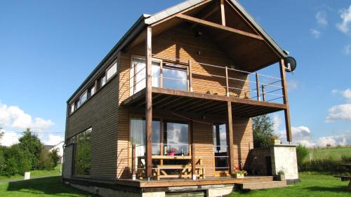 Engreux House | Allongueroye