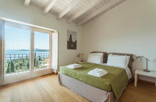 Gardone Riviera House | Alloro