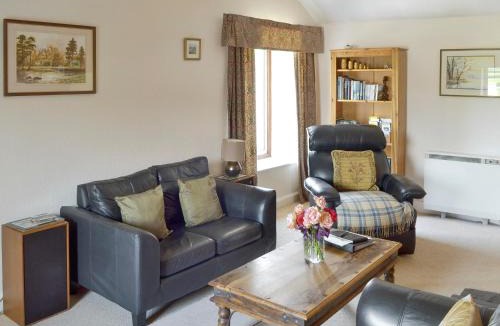 Lowick House | Allt Maen - E3266