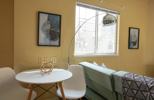 Wichita Apartment | ★Alluring 1BD/1BA Studio + Gym - Downtown Wichita★