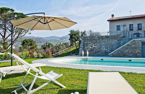 Lamporecchio Apartment | Alluring apartment in Lamporecchio