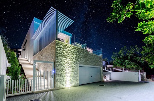 Sutivan Villa | Alluring Sutivan Villa | 3 Bedrooms | Villa Tranquil Brac