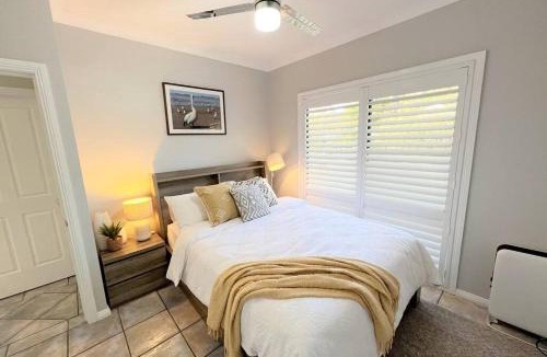 Umina Beach House | Ally’s Umina Oasis, pet-friendly spa coastal oasis