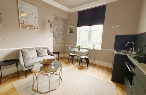 Cotham Apartment | Alma Studios - Apartment 4 - Hopewell