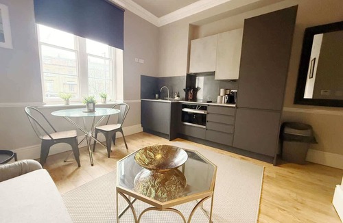 Cotham Apartment | Alma Studios - Apartment 4 - Hopewell