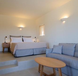 Ios Town Apartment | Alma Sunset Suites