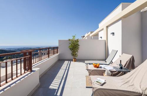 Istan Apartment | Almazara Views 17