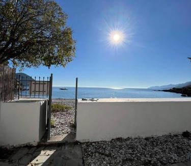 East Mani House | Almia