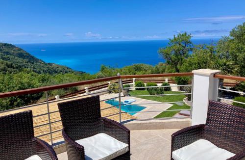 Kalamitsi Villa | Almond villa