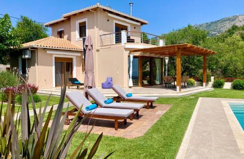 Kalamitsi Villa | Almond villa