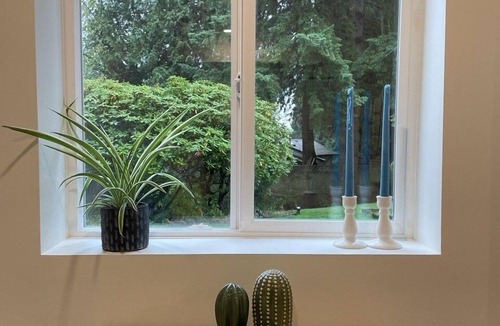 Hollyburn House | Almost Home
