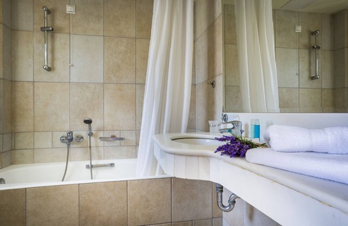 Fiskardo Hotel | Almyra Hotel