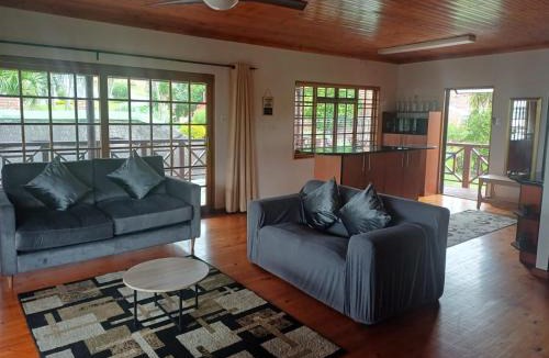 East London Apartment | Aloe Breeze Cove Rock
