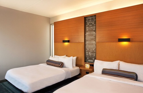 Greenbrier East Hotel | Aloft by Marriott Chesapeake