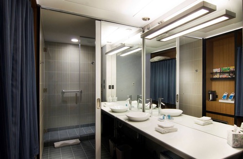 Greenbrier East Hotel | Aloft by Marriott Chesapeake