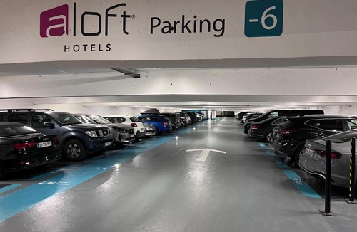 Old Town Hotel | Aloft by Marriott Dijon