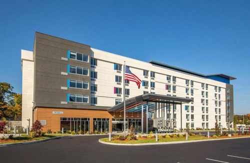 Framingham Hotel | Aloft by Marriott Framingham