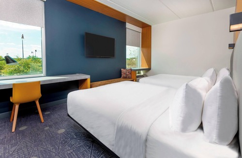 Northside Hotel | Aloft by Marriott Jacksonville Airport