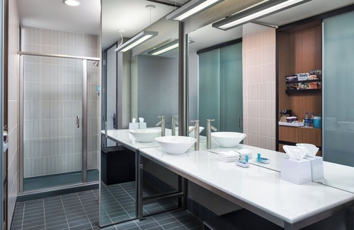 Downtown East Hotel | Aloft by Marriott Minneapolis