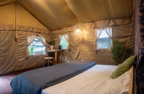 Mohal House | Aloha Riverside
