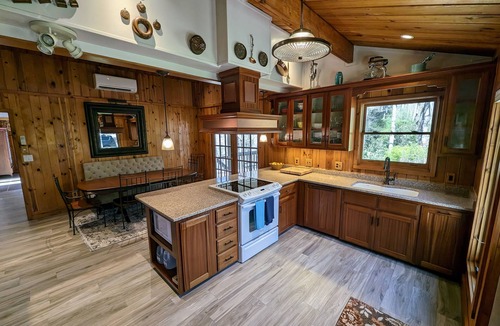 Sapphire House | Aloha Sapphire Hideaway