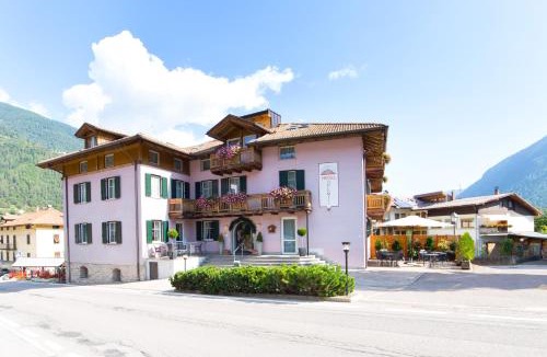 Dimaro Hotel | Alp Hotel Dolomiti