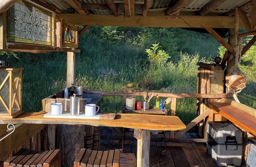 Upper Takaka Cabin | Alpacas Off Grid - Treehouse & Hut