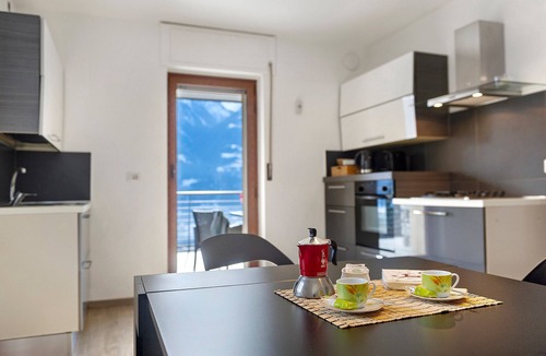 Senin Apartment | Alpenglow Maison Lugon – Mountain Views 5 Minutes from Aosta
