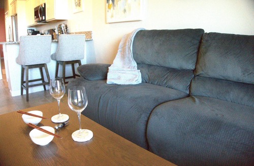 Sparks Condo | Alpenglow: Townhome 2Kings & 2full ba, Mt. Rose & Reno City Views - Close to All