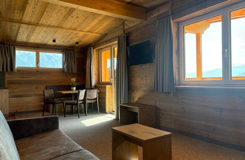 Oberperfuss Apartment | Alpenresort Panorama