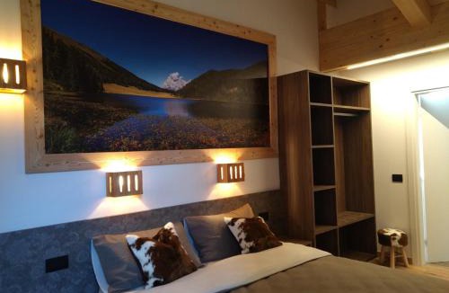 Mezzano House | Alpenrooms