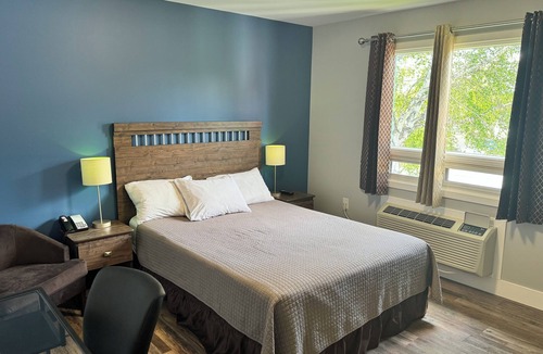 Wawa House | Alpha Inn