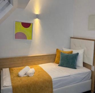 Stuttgart Hotel | Alpha & Omega Hotel Stuttgart "Air Clima"
