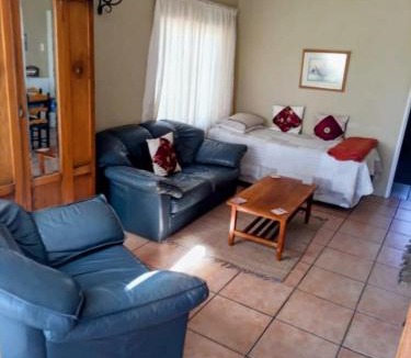 Sutherland Apartment | Alpha Self-Catering