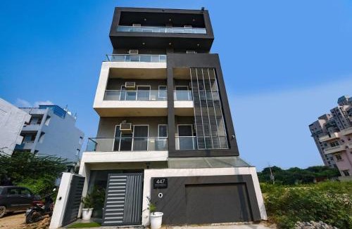 Gurugram House | Alpha Styaz - Golf course road, DLF cyber city , MG road metro , cyber hub gurgaon