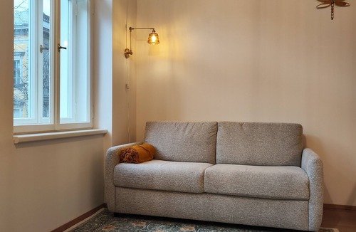 Prague 2 Apartment | Alphonse Mucha Style New LOFT near IP Pavlova, Prague 2
