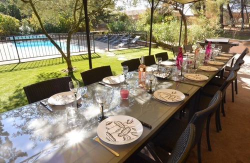 Plan-d'Orgon Villa | Alpilles Luberon Air-conditioned Spa Heated swimming pool Petanque Table soccer